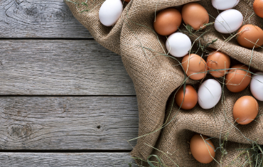 Eine ausgewogene Ernährung hilft dabei, Eisenmangel entgegenzuwirken